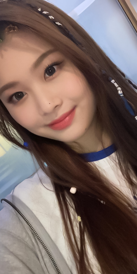 Swan (purple Kiss) Lockscreens !!