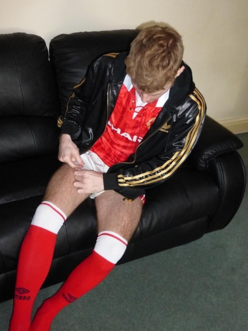 leaveyoursocksonbro:  @SebEvansXXX #Sebastian Evans
