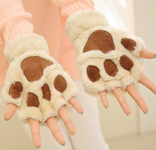 kawaiiteatime: cat paw gloves Use the code lovely3 for 10% off your purchase!