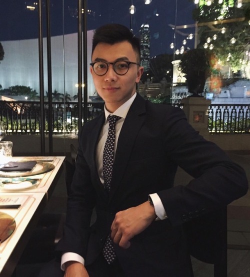 suitmanhere: Hong Kong handsome正！