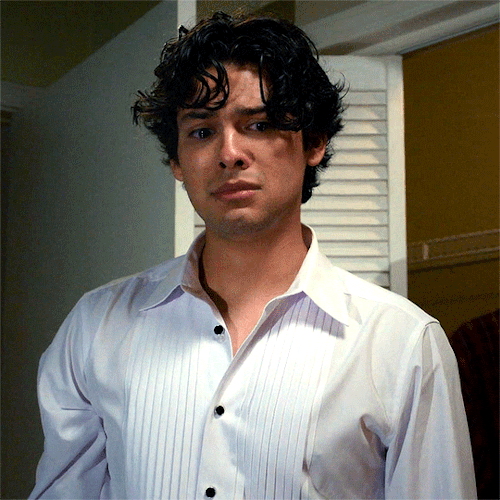 Miguel Diaz In Cobra Kai Season 4 