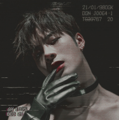 ✧ ┊ Jackson dark VHS moodboard;⤷ don’t repost \ não reposte   like or beblog if yo