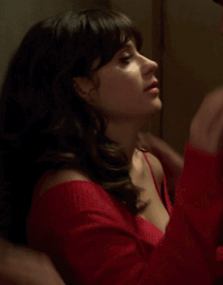 https://69.media.tumblr.com/c85eda969283cbf9c8da43f0eb6de8e0/tumblr_mw8napA9011r2vo64o1_r1_400.gif