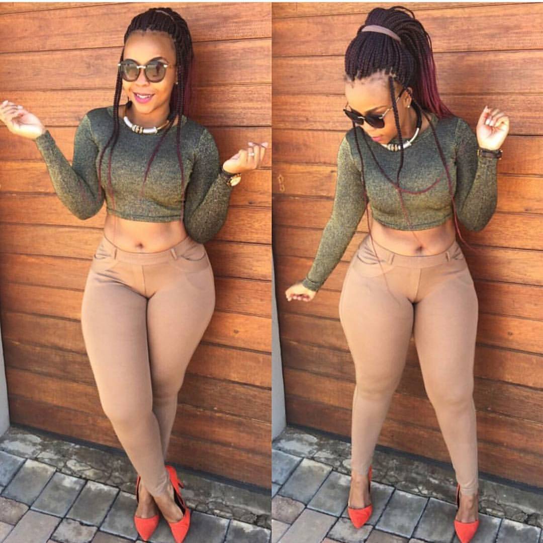 luvisblack:  #LuvIsBlack  #BeautifulBlackWoman #MotherlandMonday #BeautifulAfricanQueen