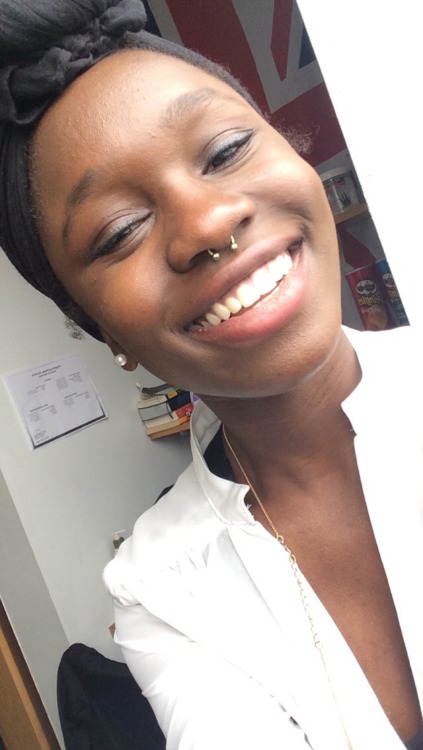 drinkteawiththequeen:  Happy blackout ✨ Stay blessed and don’t forget to always flex your melanin 🍫❤️ 