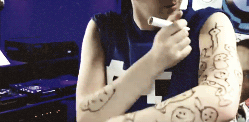 maruneechan:holy sHIT PHILS ARMS