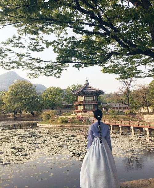 SET BYEOL LEE, photographed at Gyeongbokgung