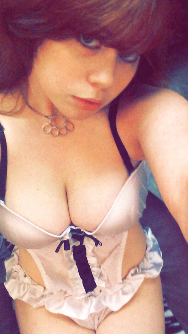 phoenix-the-exotic:  Feeling hella cute today  My goodness