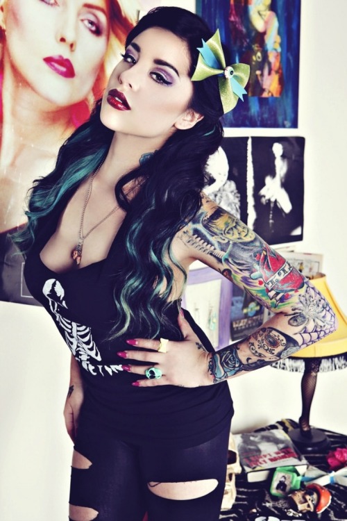 XXX inked-dollz:  Inked girl photo