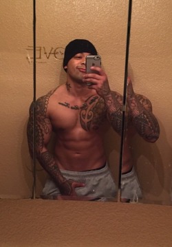 lovemesomehawaiianmen:  One more time … Since I found another piece to the puzzle … Lol