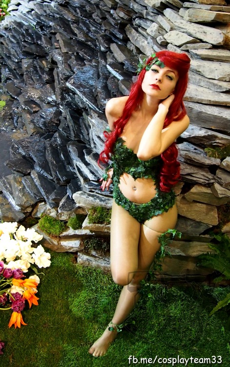 cosplayteam33:Hot poison Ivy in the garden cosplay  