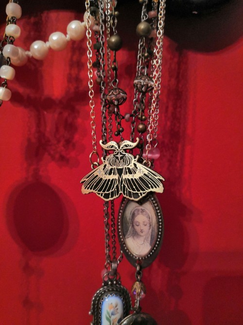 www.etsy.com/listing/757632049/moth-set-adjustable-necklace-celestial?ref=shop_home_active_7