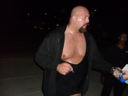 rwfan11:  Big Show- nip-slip! 