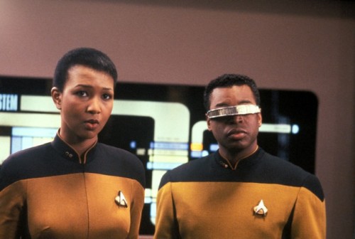 trekcore: NASA astronaut Dr. Mae Jemison cameos as a transporter chief on The Next Generation.