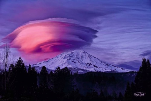 Lenticular Clouds In All Of Their Beauty