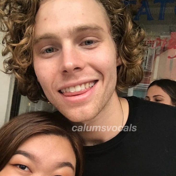 i need to stop letting me down — Luke doing that smiley tongue thing