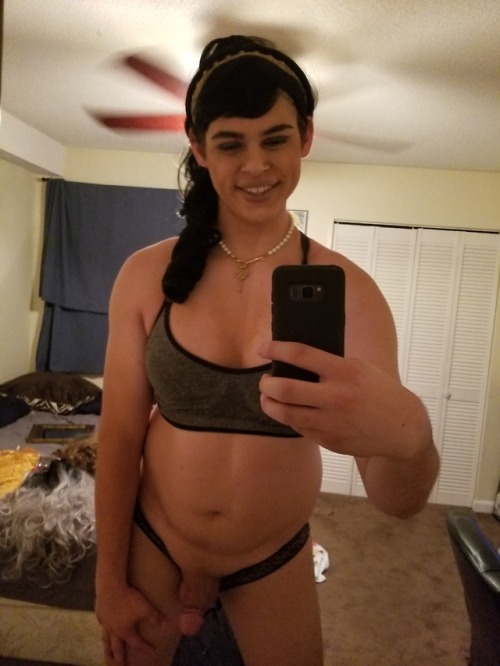 tgirlbaby: I wanna be your sissy wife