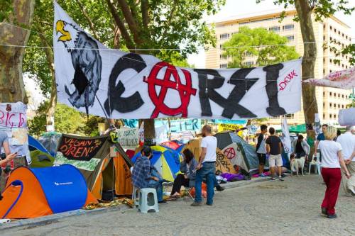 olmasaydinolmazdik:  Gezi Parkı Türkiye’ye Dayanışmayı Öğretti !!! 