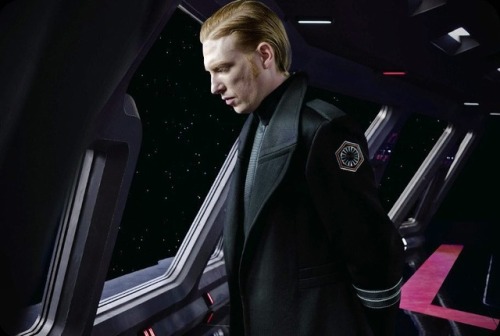 wronglena:Domhnall Gleeson as General Hux in Star Wars: The Last Jedi