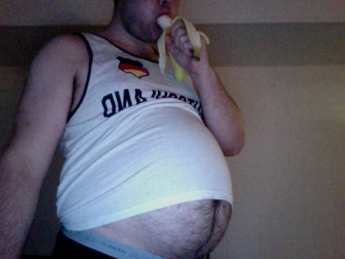 cattycub: ifcgrm:  getting bigger :)  I think it’d be a grand idea to follow his example&helli