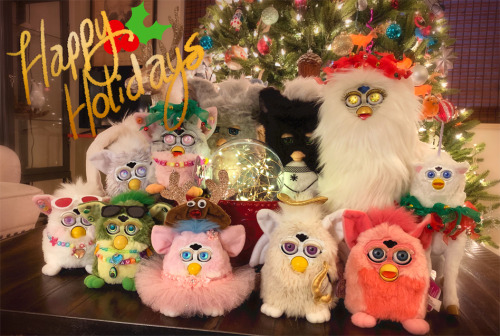 furbsplosion: happy holidays to you and yours! Happy Holidays from our Furby Fam! ❤️