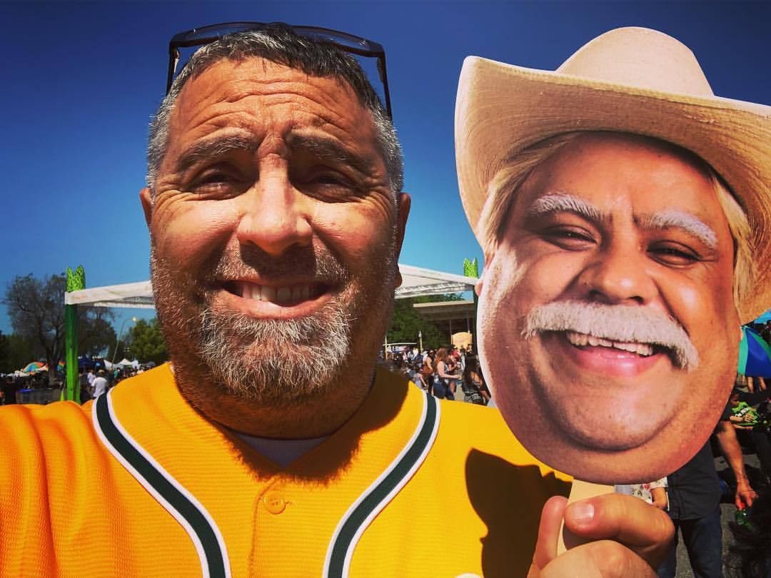 Ran into my Tio Cheto! Wassup! #familia #cheto  (at San Joaquin Asparagus Festival)