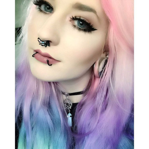 dropdeadbeautiesxox:Instagram: @riahboflavin