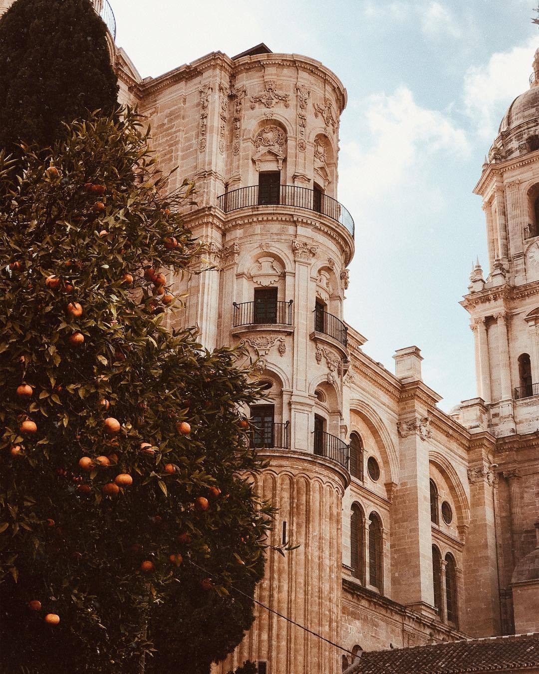 andantegrazioso:  Malaga |  cam_myy  