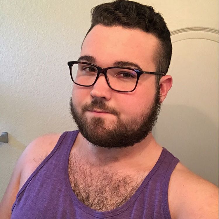 thebeardedguyy:  Finally have new glasses 😱 