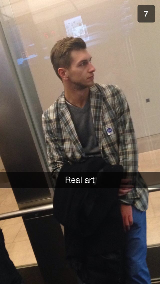 oprahsinger:  When gays go art museum-ing 