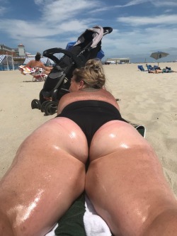 alwayslive69:  If you saw me on the beach …. would you stare at me?