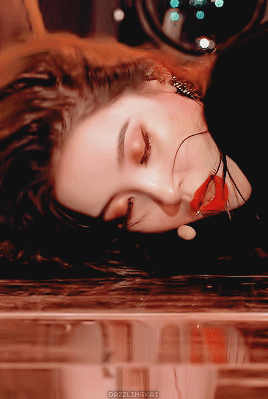 dazzlingkai:  210305 sunmi x tail