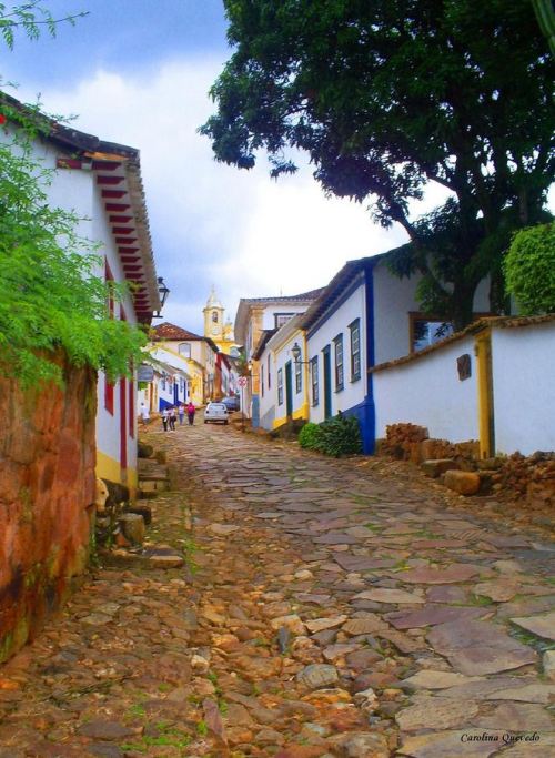 Streets of Tiradentes, Minas Gerais / Brazil (by Carolina Quevedo).