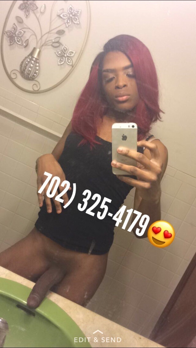 TSheTummyStixs