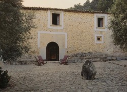 thecaftanclique:  A traditional stone farmhouse