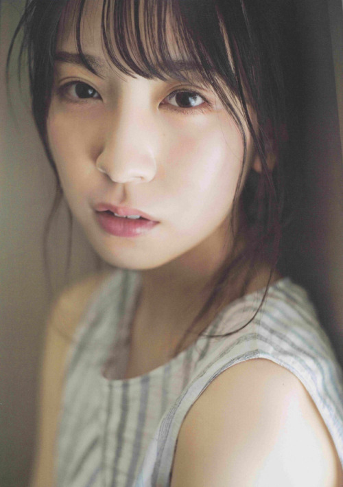 46pic:  Miku Kanemura - blt graph.