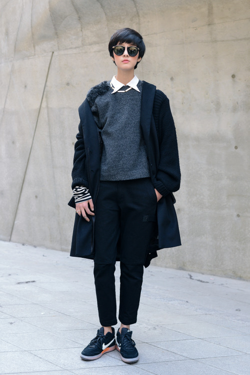 koreanmodel: Streetstyle: Kang So Young at Seoul Fashion Week shot by Kim Jin Yong