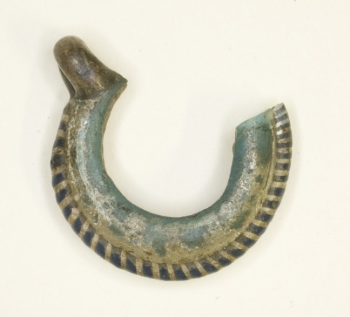 Earring, Ancient Egyptian, -1400, Art Institute of Chicago: Ancient and Byzantine ArtGift of Henry H