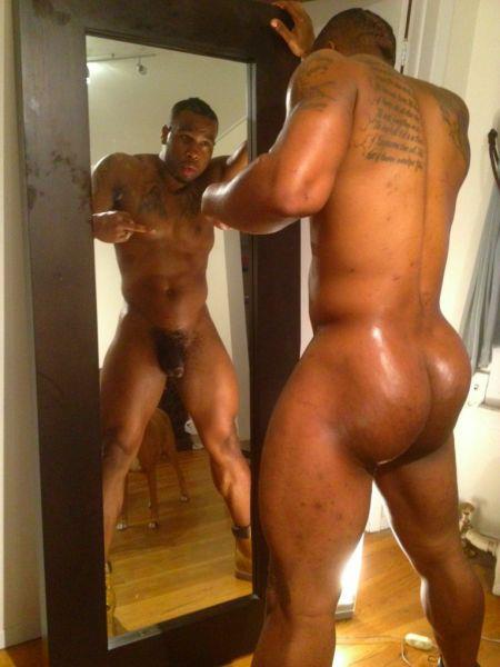 Black gay bubble butt man