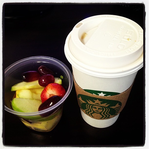 Goodmorning Starbucks â˜•ðŸðŸ“ðŸ‡ðŸ #fruits #whitechocolatemocha