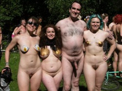 nudebeach-photos:  Meet Hot Horny Girls