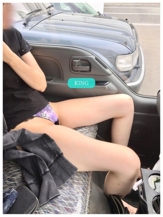 Porn kings0323:  暑さのあまり車内で脱ぎ脱ぎ❤️ photos