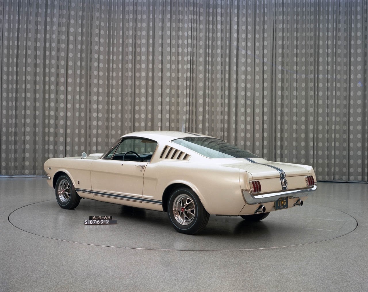 futuramobiles:  1964 Edsel Ford Mustang