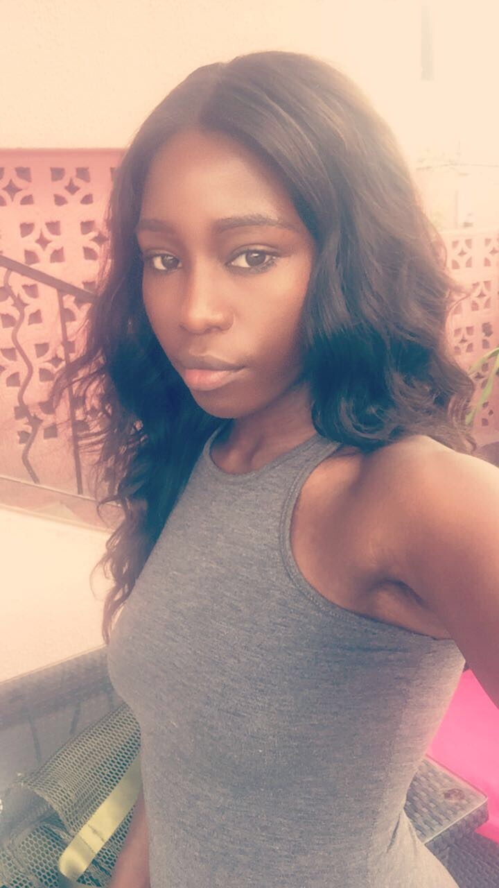 adashoftee:  Featuring the grey maxi 🙎🏾💕