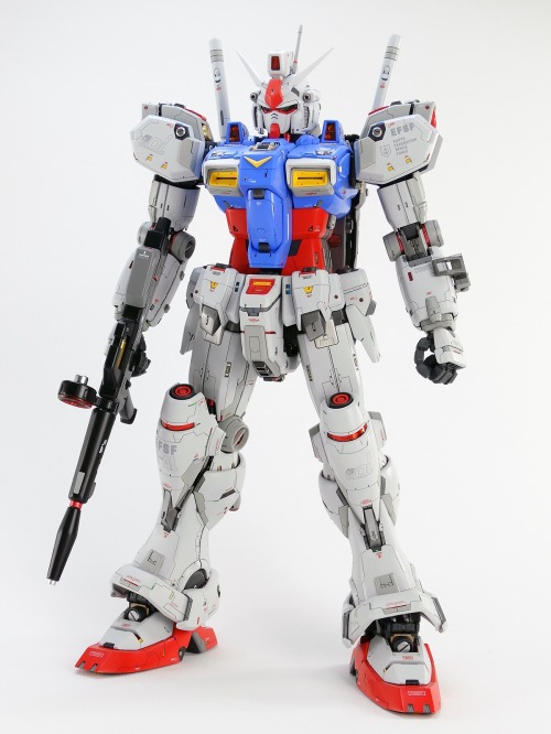 gunjap:  ehgkhgk’s IMPROVED WORK: PG 1/60 RX-78GP01 Gundam Zephyranthes. Full REVIEW, WIP toohttp://www.gunjap.net/site/?p=304601