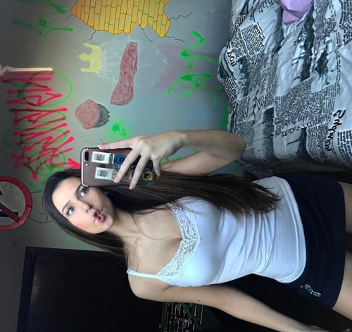 http://streetgrl.tumblr.com/post/161826742207