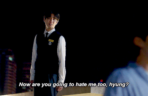 -Did You Do It? Hey, Jeon Jeha!-Anyway, Our Dad Has A Lot Of Money. My Mom Remarried Him For That Too.-That's