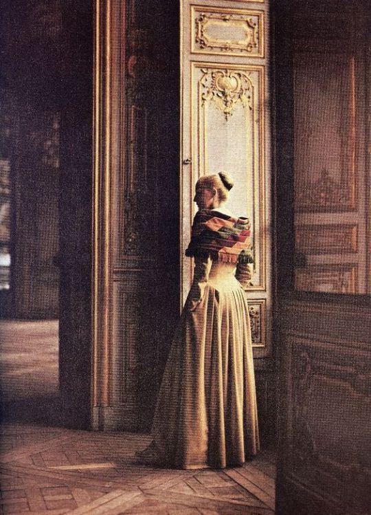 ...true belonging doesn’t require us to change who we are...it requires us to be who we are... #the painted chateau #painted chateau#art#architecture#fashion#1940s#louise dahl-wolfe#inspired life