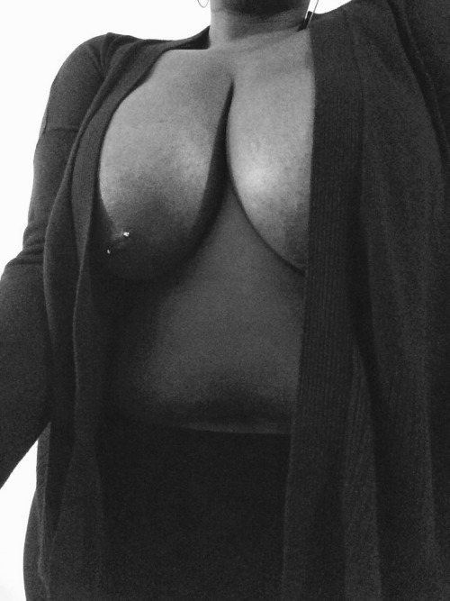 XXX libra88desires:  When you take off your bra photo