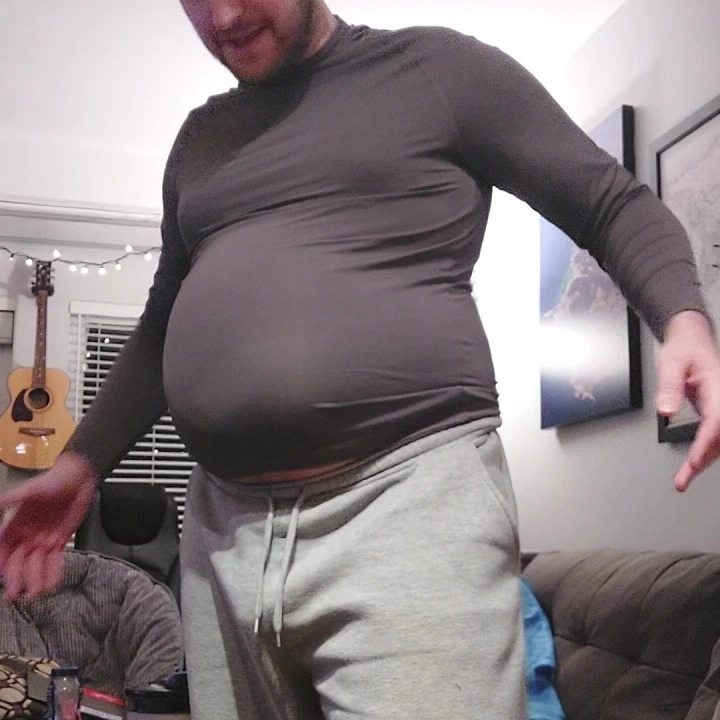 boneyardbellybabe:Would you date a growing boy? You&rsquo;re missing out.🐻